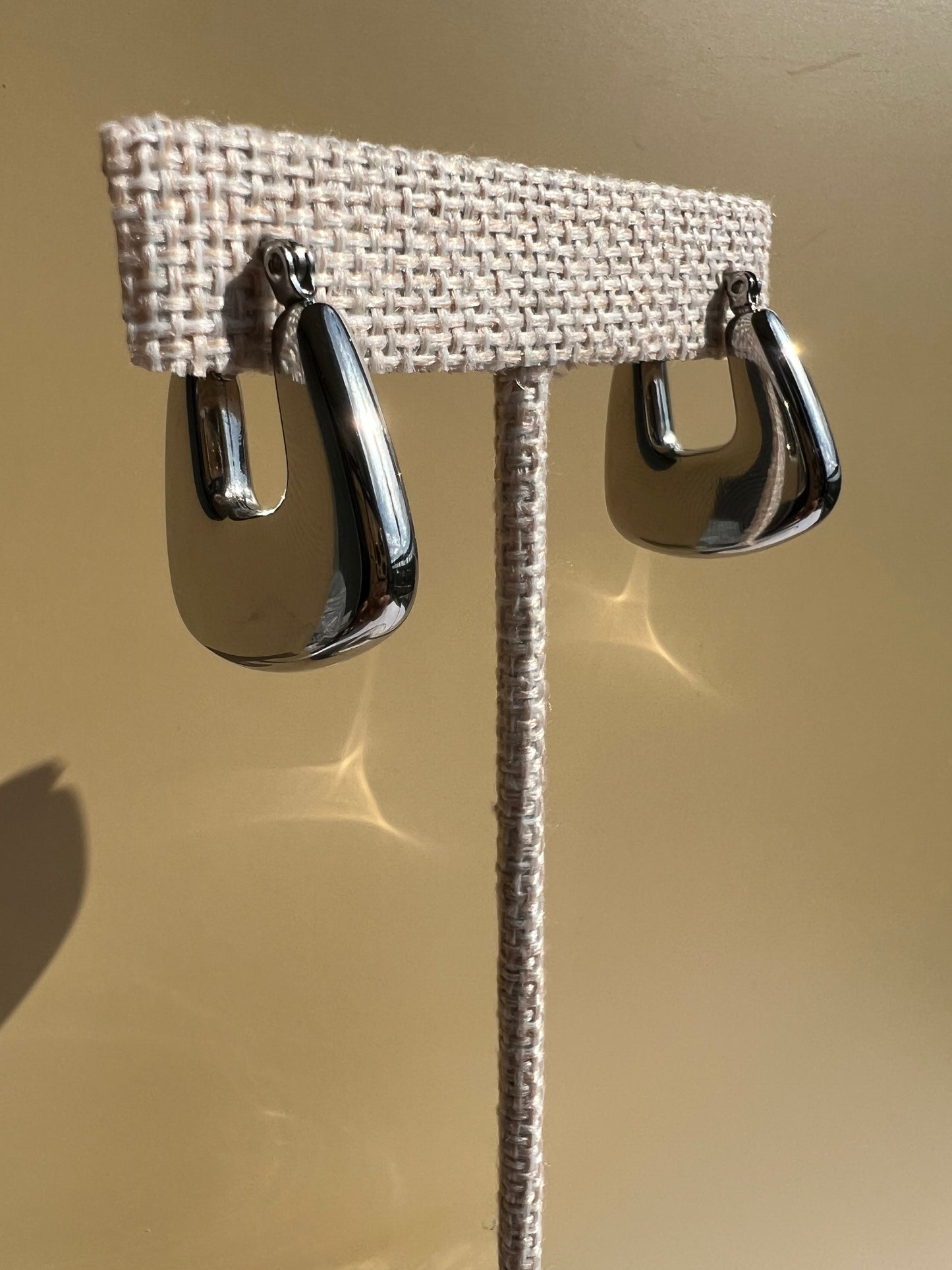 Hera's Lock