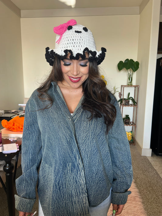 Ghostie Ruffled Hat