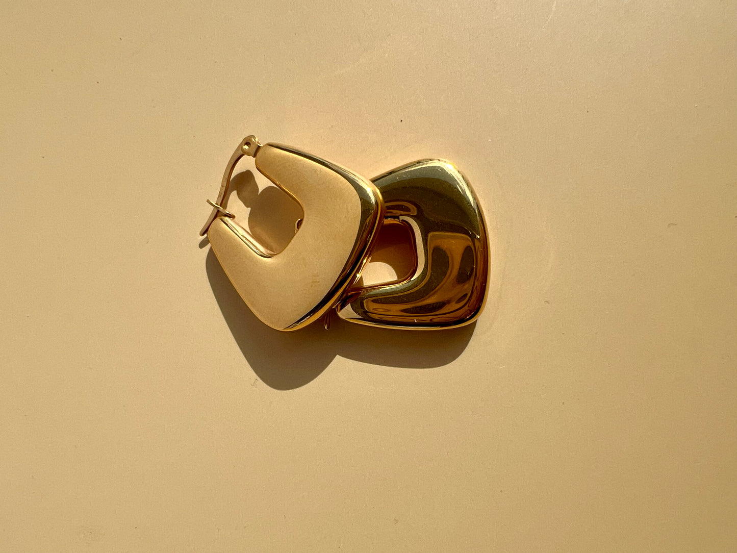 Hera's Lock